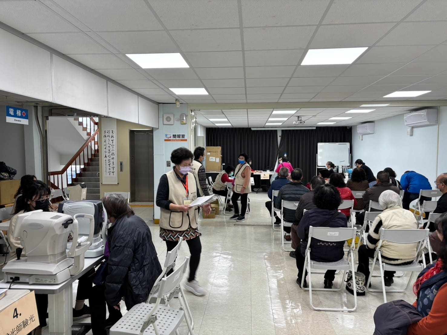 1140307糖尿病視網膜檢查，謝謝志工們協助，讓檢查活動順利完成 相本